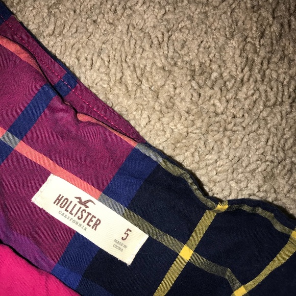 Pink plaid Hollister skirt size 5 - Picture 2 of 2
